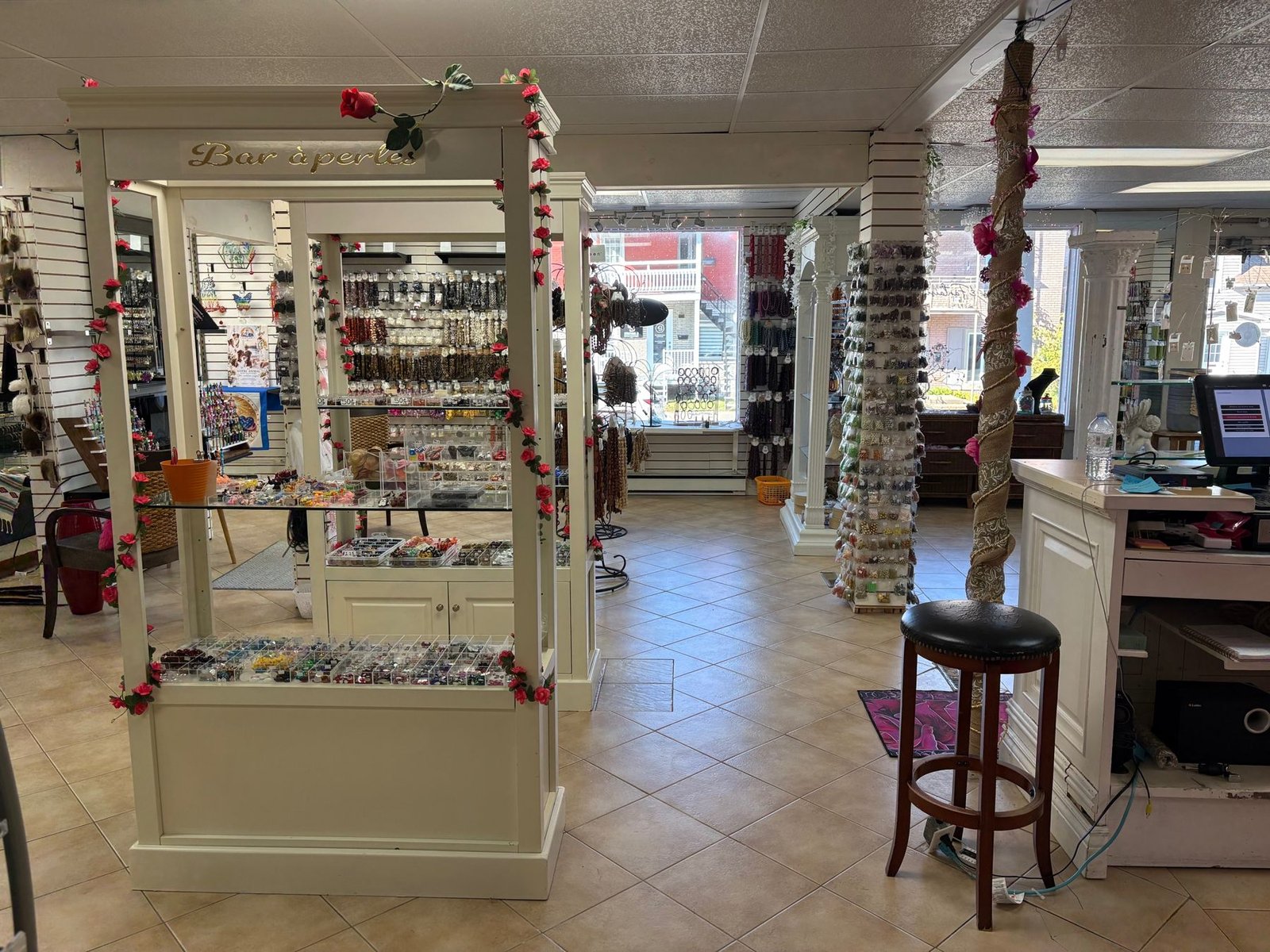 Le bar à perles de la boutique Perles & Fantaisies